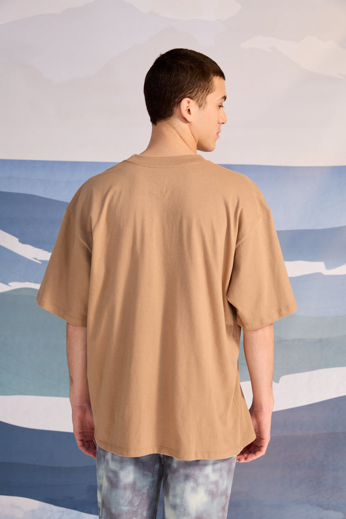 POLERA OVERSIZE FISH TOSTADO
