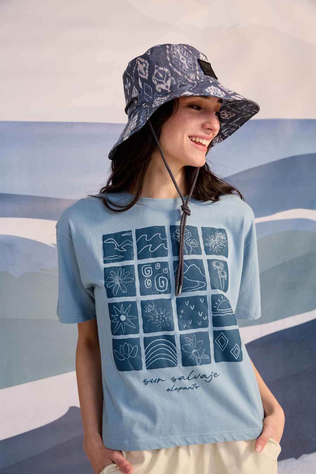 Remera Over Sur Salvaje Azúl Aero Claro