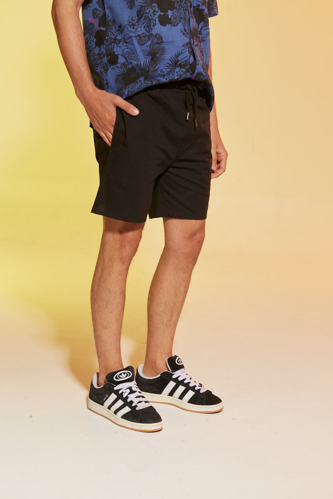 BERMUDA CUERVO NEGRO