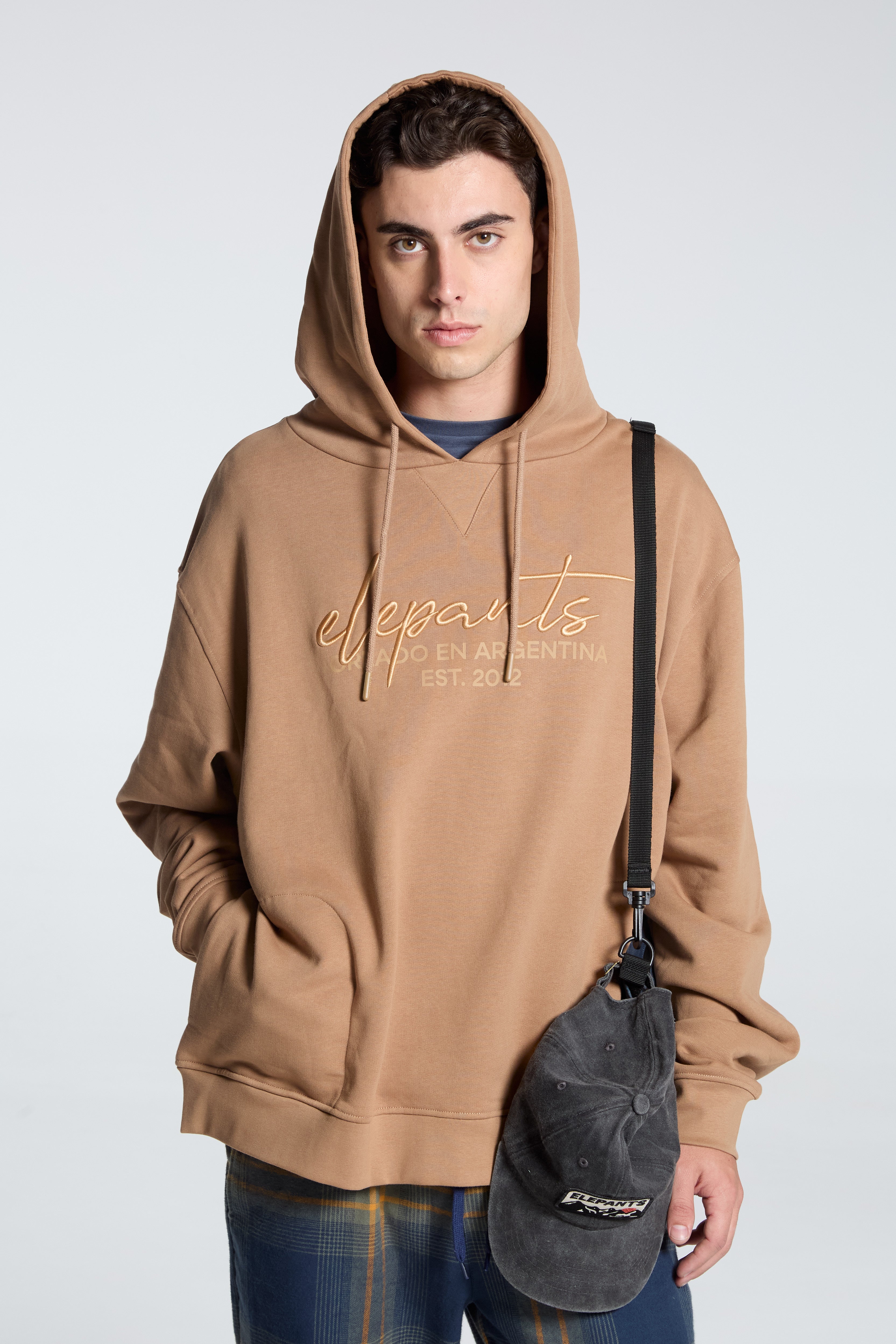 Hoodie GOW Camel
