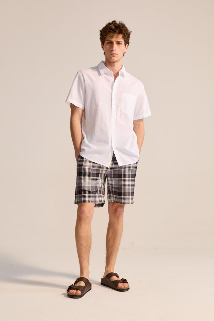 BERMUDA MUSTAFA CUADROS NEGROS