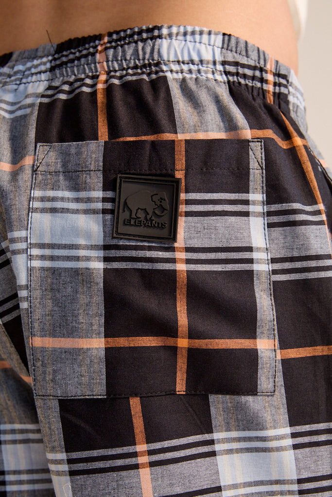 BERMUDA MUSTAFA CUADROS CELESTE