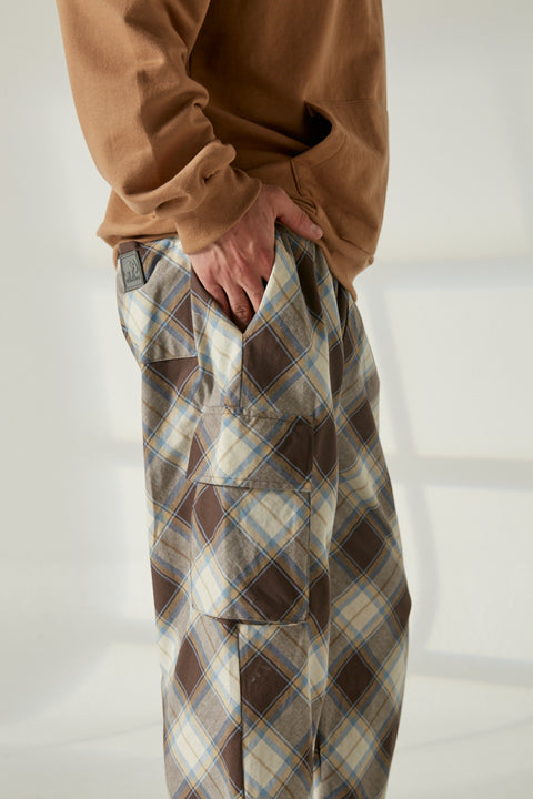 Pantalón Cargo Cuadros Chocolate